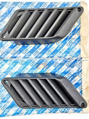 Wloty powietrza Fiat 126p ST osłony wlotu kratki oryginalne
