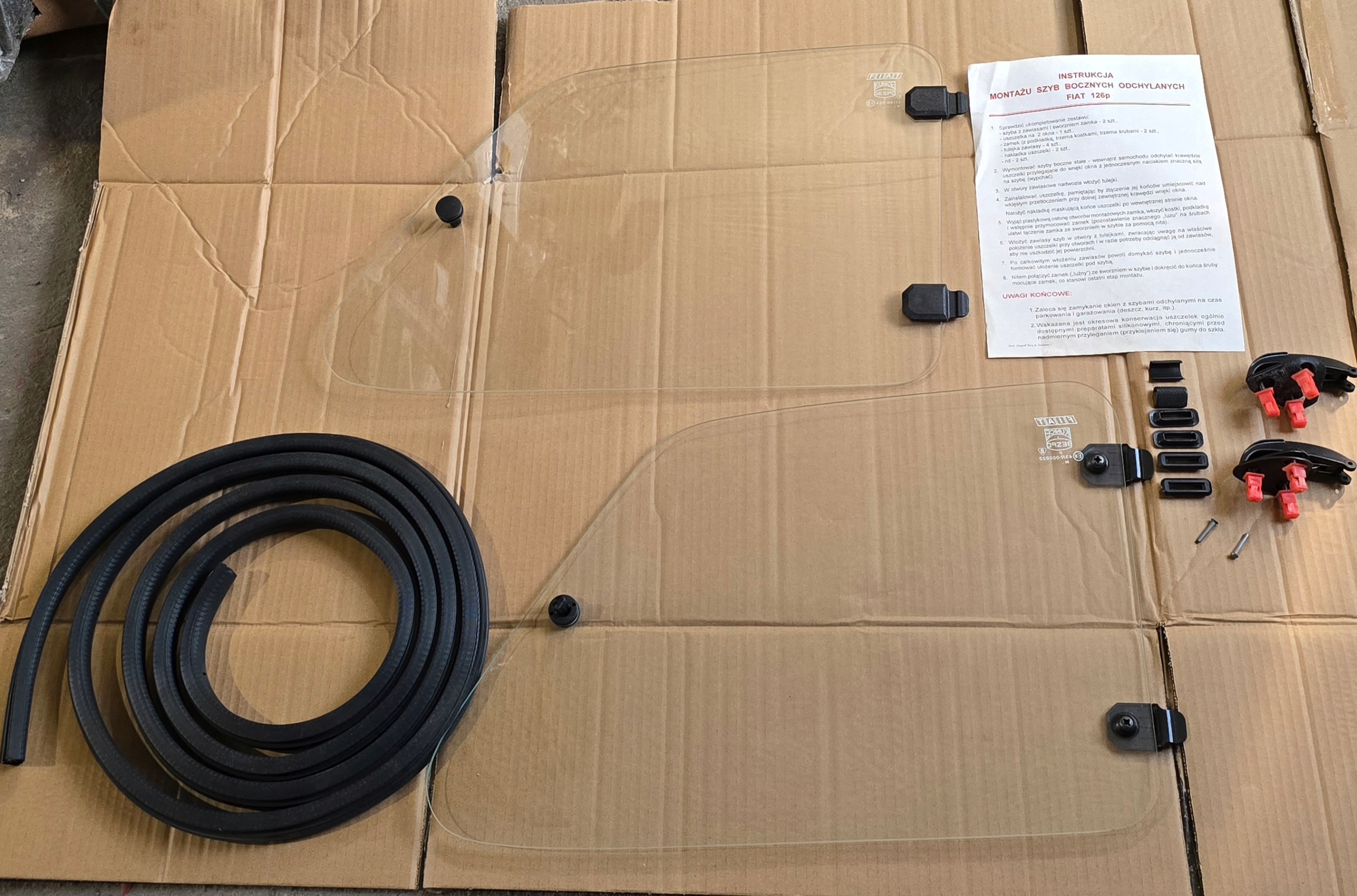 2 Szyby boczne tylne uchylne Fiat 126p STD FL EL nominał